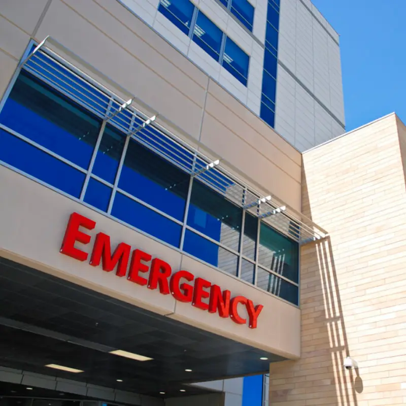 emergency-room-sign-outside-hospital-1024x685